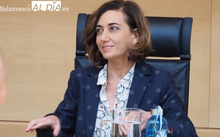 Alicia Gallego,  procuradora de UPL en la Comisión de Movilidad y Transformación Digital de las Cortes autonómicas